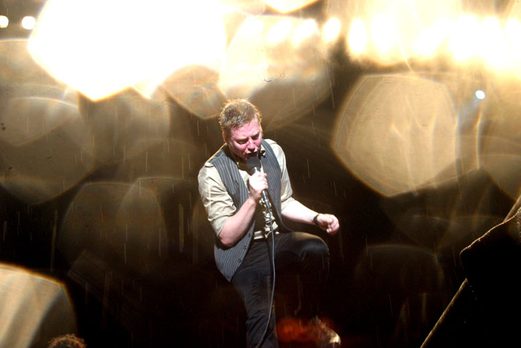 http://www.anja-haering.de/files/gimgs/3_kaiser-chiefs-06.jpg